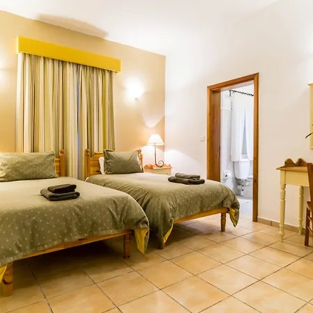 Ta Frenc Hotel